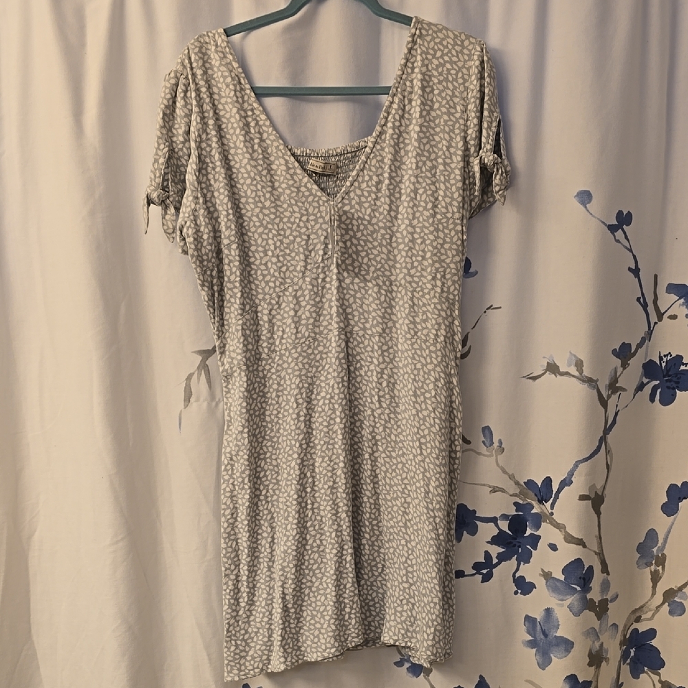 Chic Gray Patterned Mini Dress